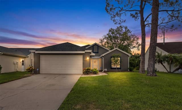 4242 NORTHAMPTON DR photo