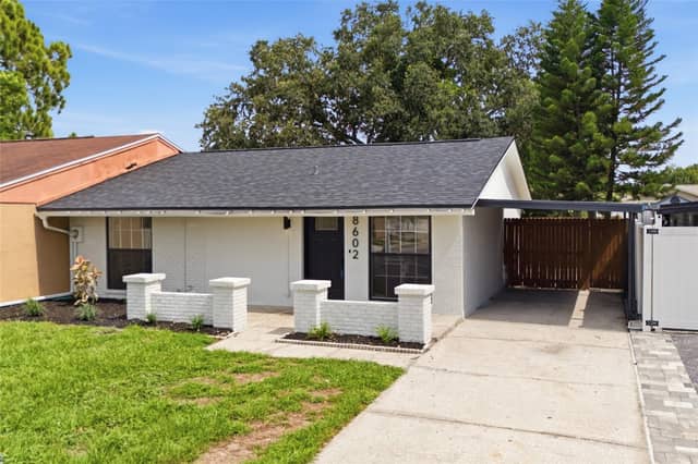 8602 BRIAR GROVE CIR photo