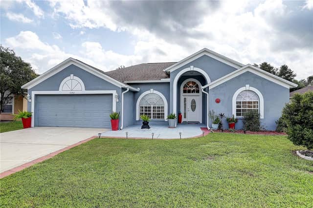 2242 TOWERING OAKS CIR photo