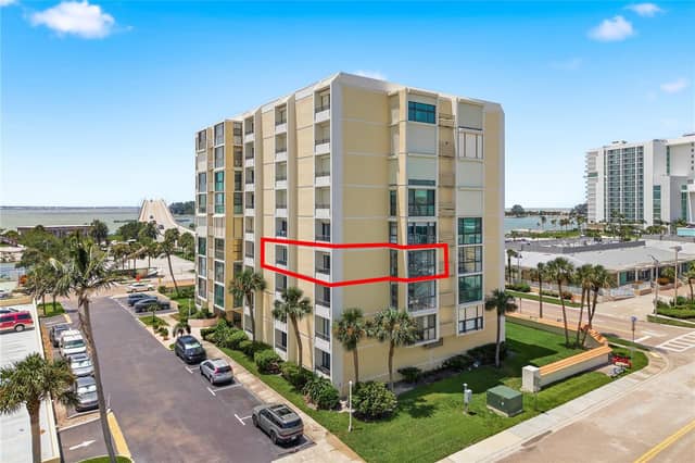 800 S GULFVIEW BLVD #403 photo