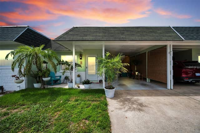 845 SKY LOCH DR S photo