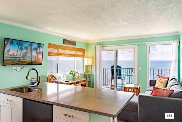 2506 N ROCKY POINT DR #454 photo