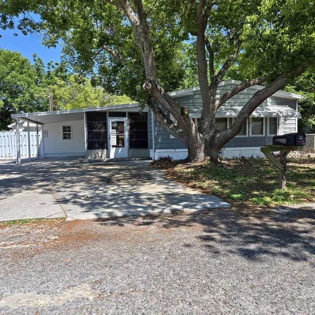 Home photo