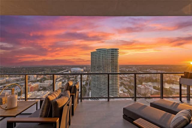 275 1ST AVE S #3906 photo