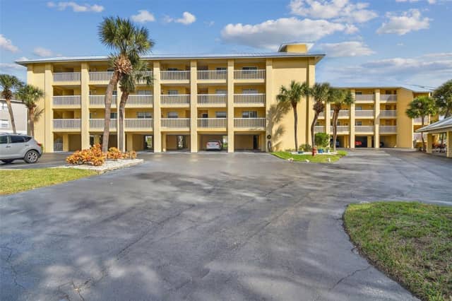 1125 PINELLAS BAYWAY S #302 photo