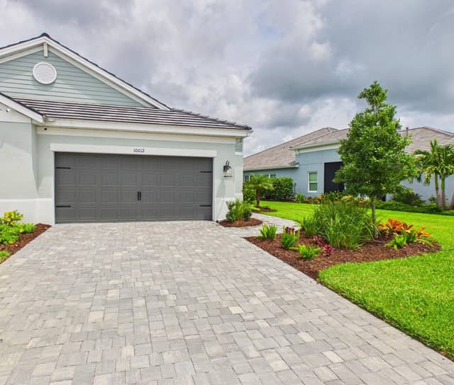 10012 LAKE WALES CIR photo