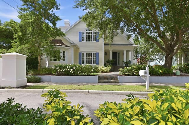 1798 LINCOLN PARK CIR photo