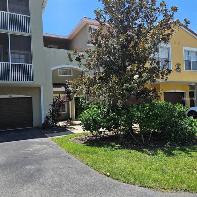 5500 BENTGRASS DR #6-112 photo
