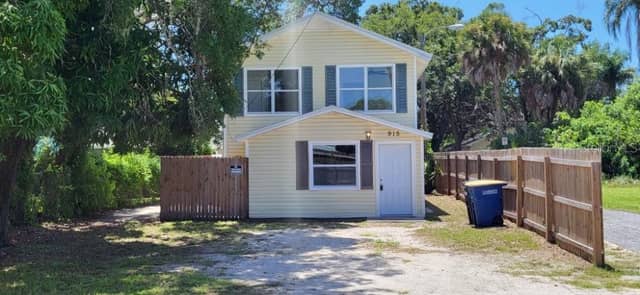 915 SEMINOLE ST photo