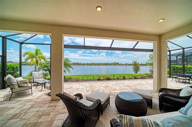 289 VILLORESI BLVD photo