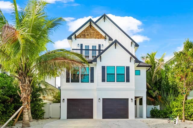 211 GRANT DR photo