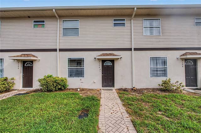 2106 PINE CHACE CT photo