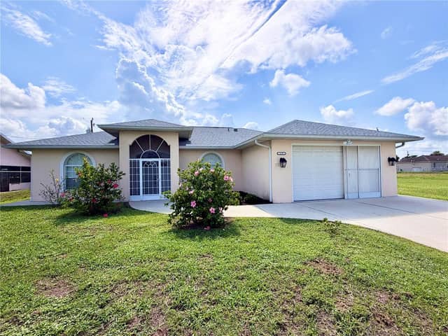 219 VENETIA AVE photo