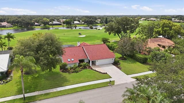 8822 MISTY CREEK DR photo