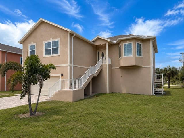 1083 S POINTE ALEXIS DR photo