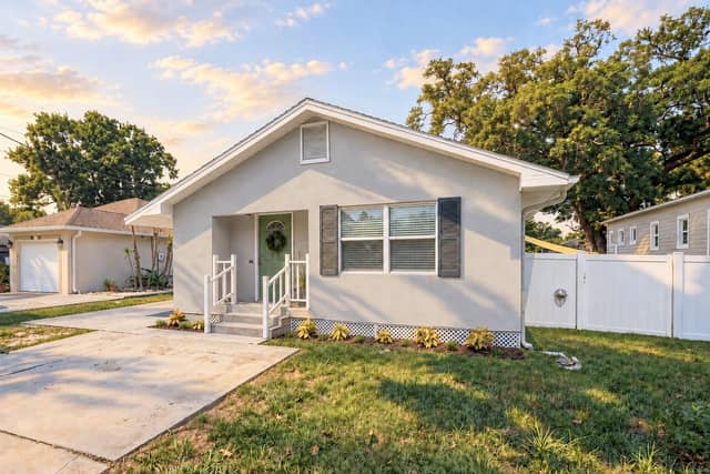 3913 N LYNN AVE photo