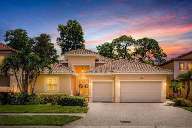 2622 GRAND LAKESIDE DR photo
