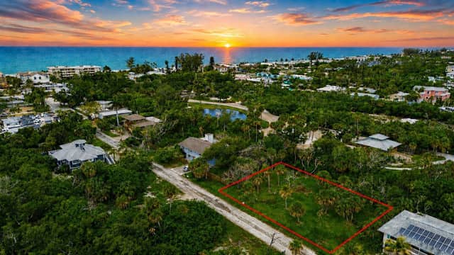 561 GULF BAY RD photo