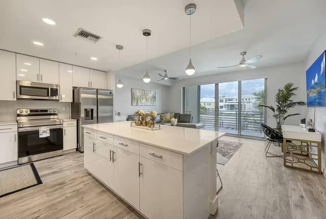 1709 N TAMIAMI TRL #220 photo