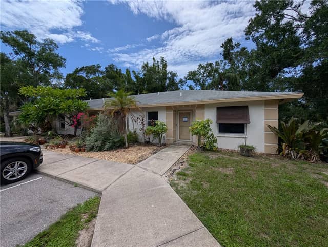 638 N JEFFERSON AVE #15 photo