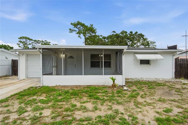 2122 HOLIDAY DRIVE photo