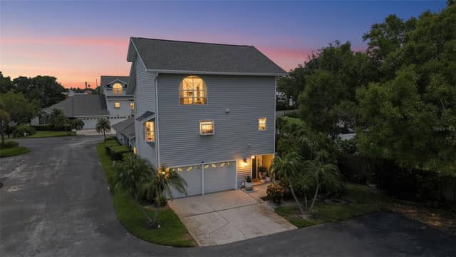11722 CURRIE LN #J1 photo