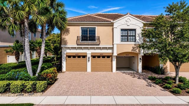 4033 OVERTURE CIR photo