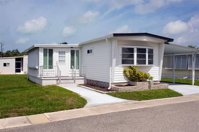 5690 FORSYTHIA RD photo