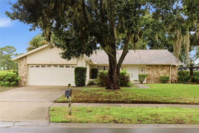 3506 FAIRWAY FOREST DR photo