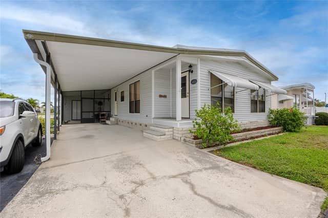 6821 AMERICANA DR NE #106 photo