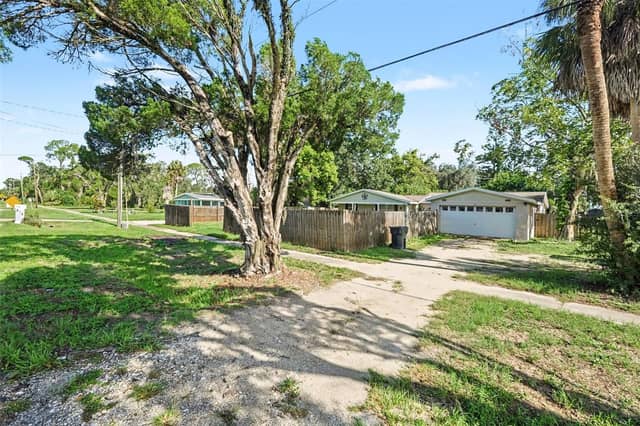 805 W COLLEGE AVE photo