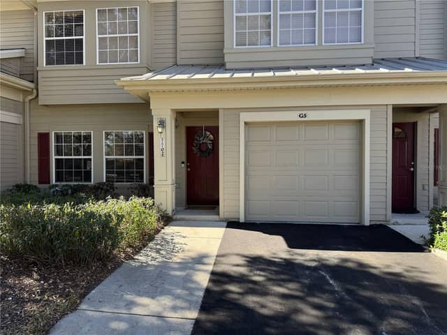 7702 PLANTATION CIR photo