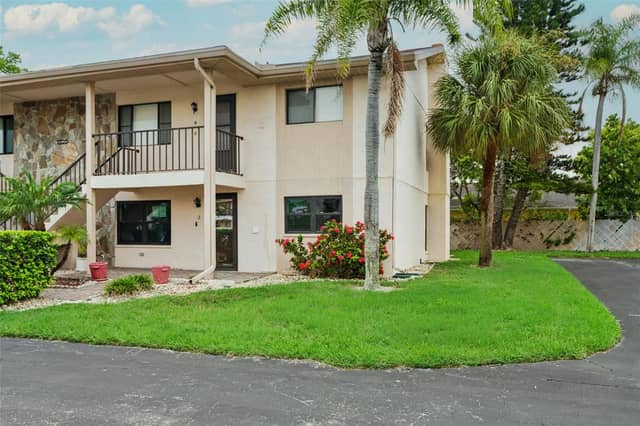 9920 EAGLES POINT CIR #2 photo