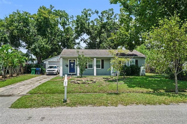 1509 W BARR DR photo