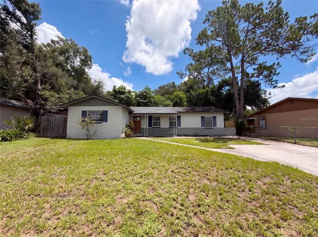 7018 LYNWOOD DR photo