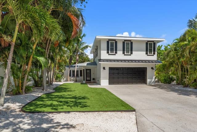 1907 BAY BLVD photo
