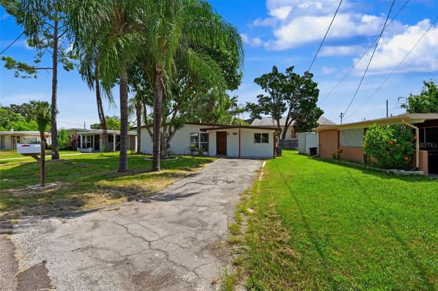 7377 ROYAL PALM DR photo