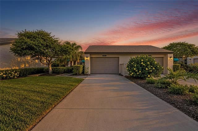 6085 CLUBSIDE DR photo