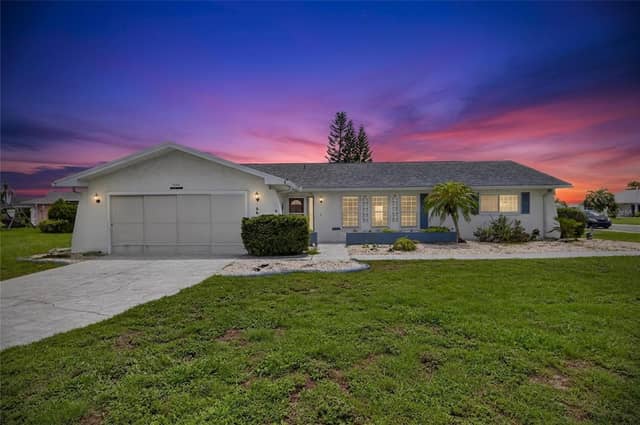 1743 COCO PALM CIR photo
