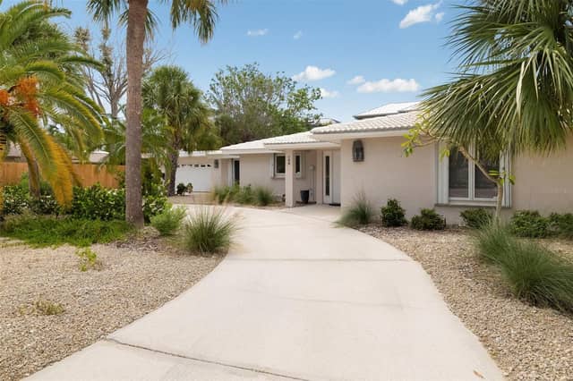 708 GARFIELD DR photo