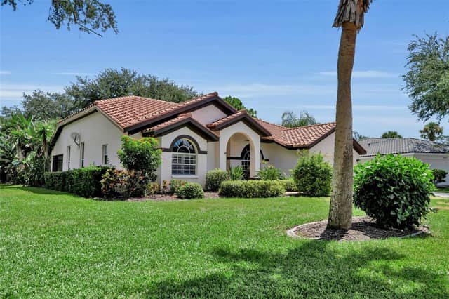 2102 TEQUESTA TRL photo