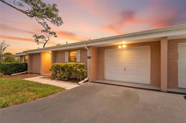 1520 PALMER CT photo