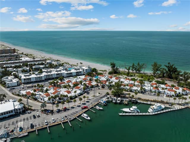 1585 TARPON CENTER DR #21 photo