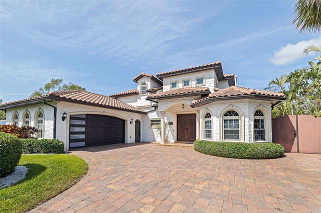 3931 POMPANO DR SE photo