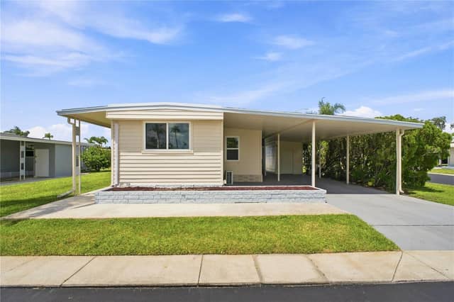 10929 TIOGA DR photo