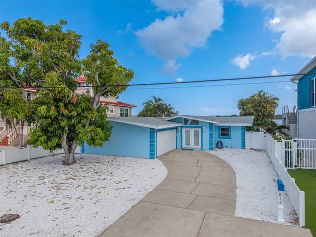 814 BAY POINT DR photo