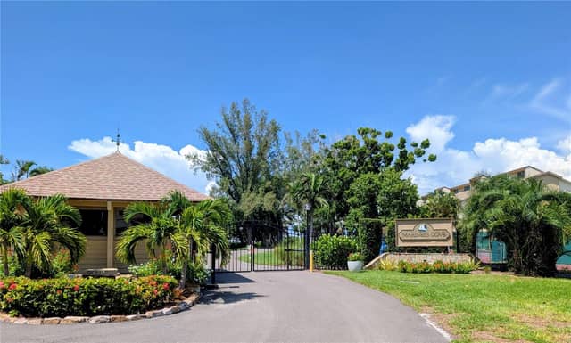 3850 MARINERS WALK #723 photo