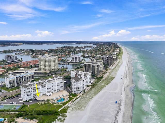 1582 GULF BLVD #1106 photo
