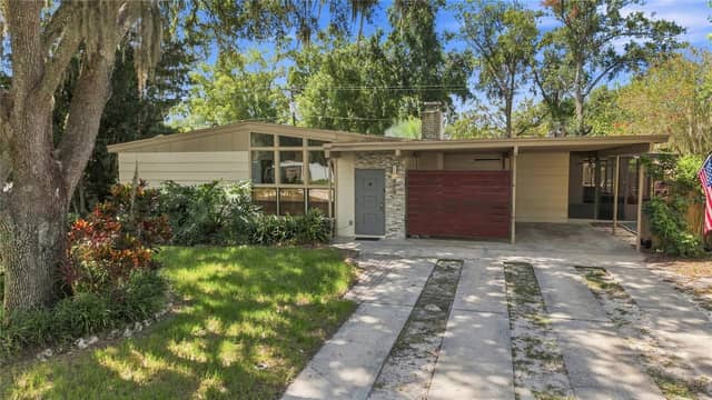 809 E RIVER DR photo