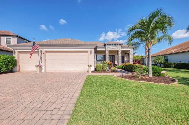 708 ROSEMARY CIR photo